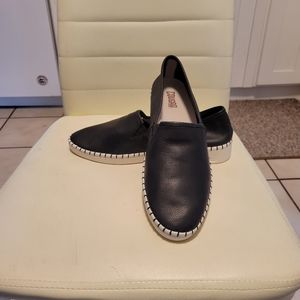 Cougar black leather slip on loafers